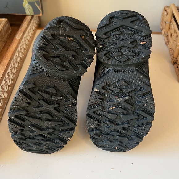 Kids Bugaboot Columbia boots - Picture 2 of 5